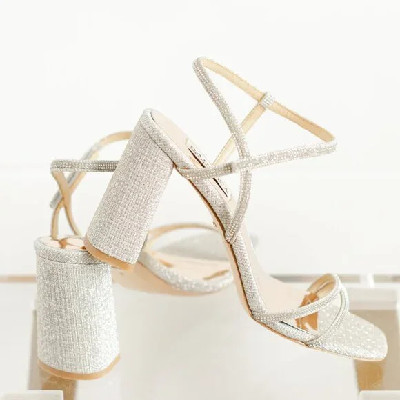 Badgley Mischka Rebekah Platinum Silver Women 8 Block Heel Sandal Fabric - Picture 1 of 14